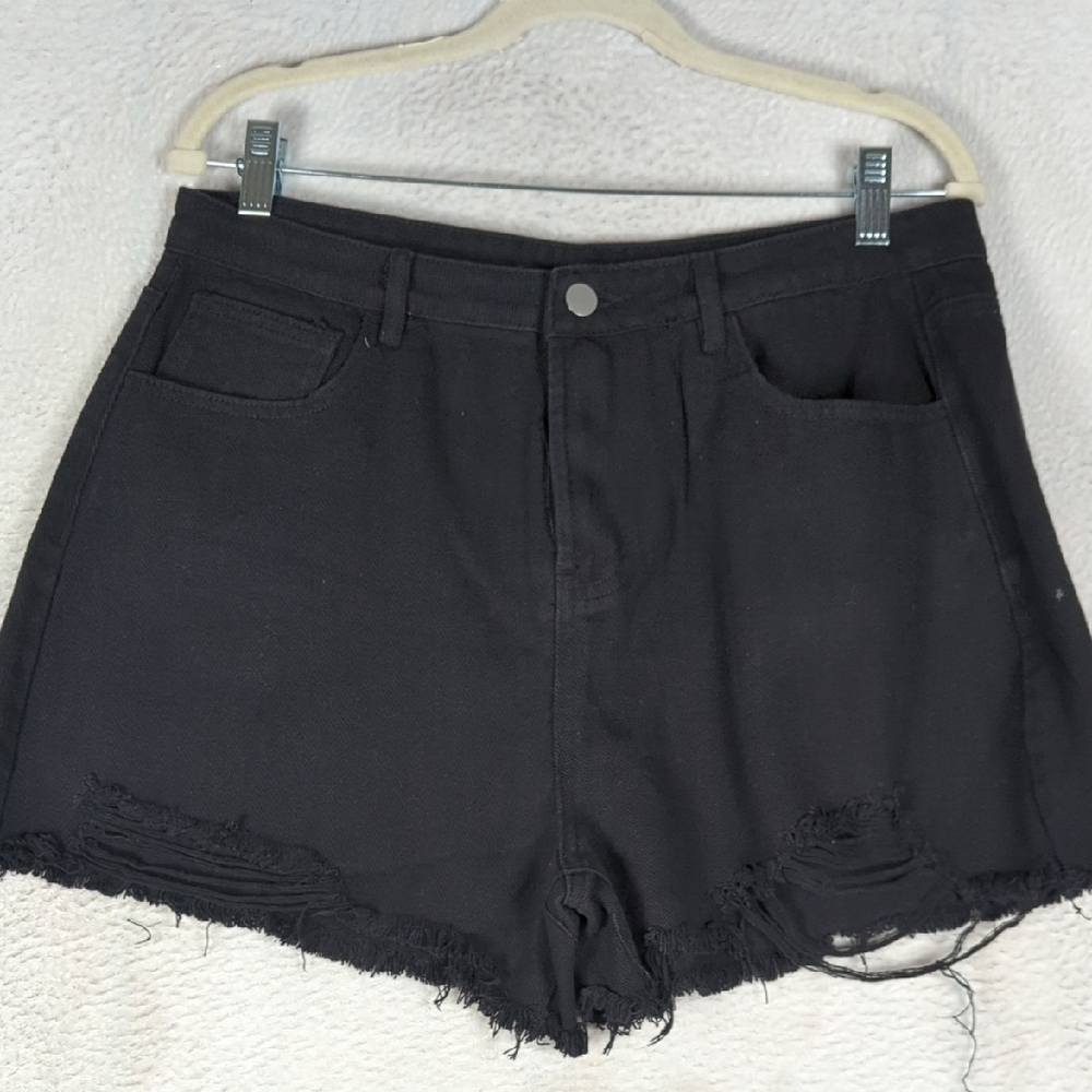 Gee Gee Women's Black Distressed Summer Shorts Size 1X